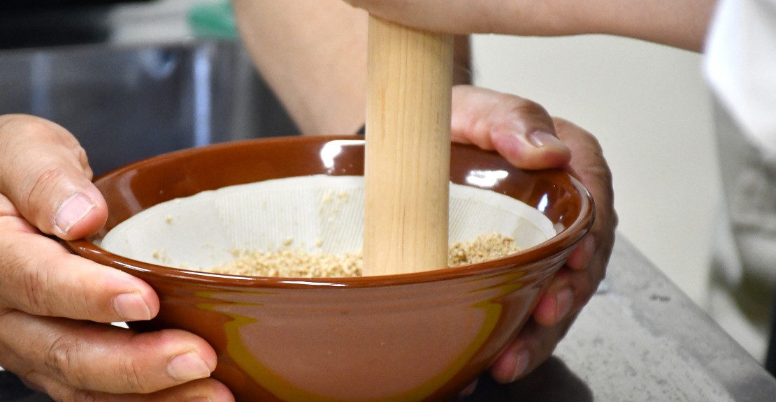 すり鉢を使ったお料理を作っていただきます